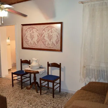 Mary's House זקינטוס טאון